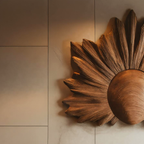 Décoration murale sculpturale avec motif rayonnant pour salon RTTHTTWA042